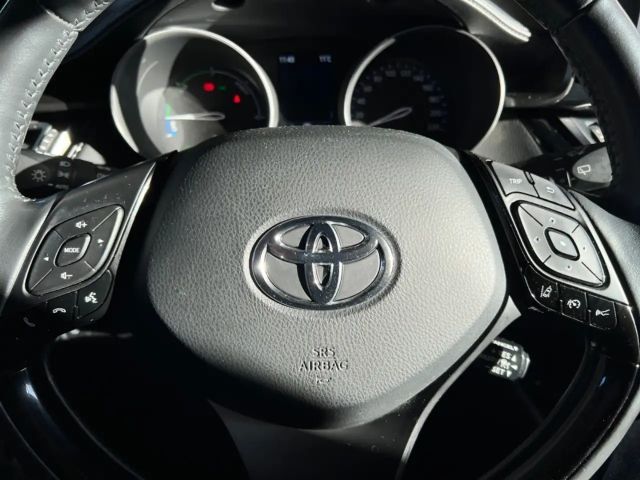 Toyota C-HR Hybride Team D