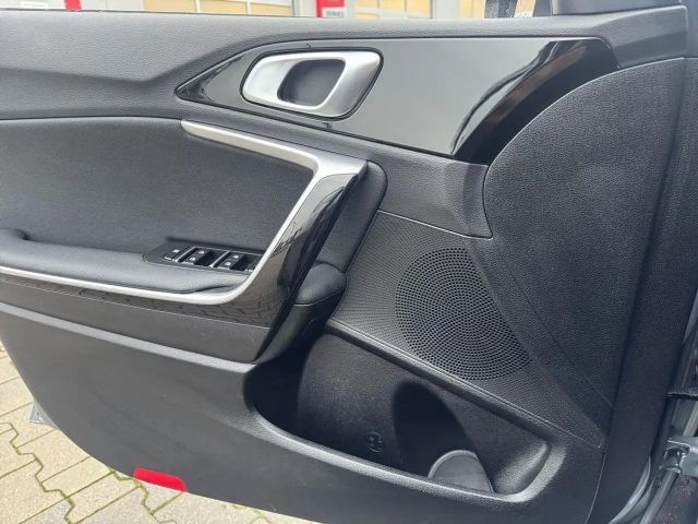 Kia XCeed PHEV Vision