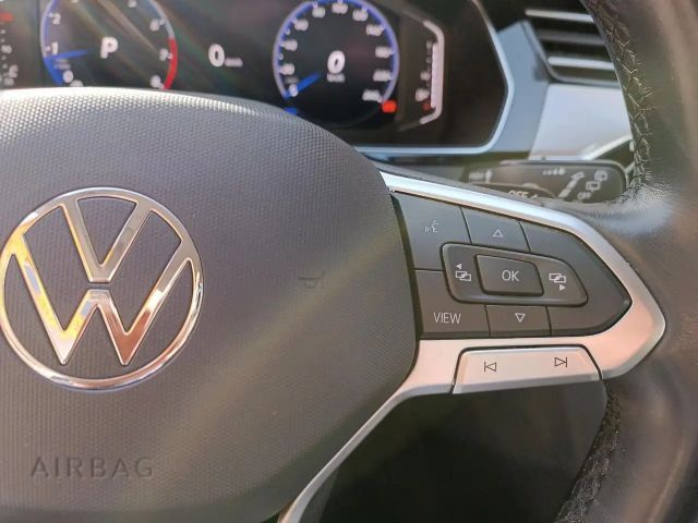 Volkswagen Passat 1.5 TSI Business DSG Variant