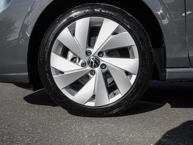 Volkswagen Golf 1.5 TSI