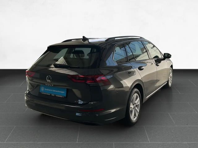 Volkswagen Golf 1.5 eTSI DSG Life Variant