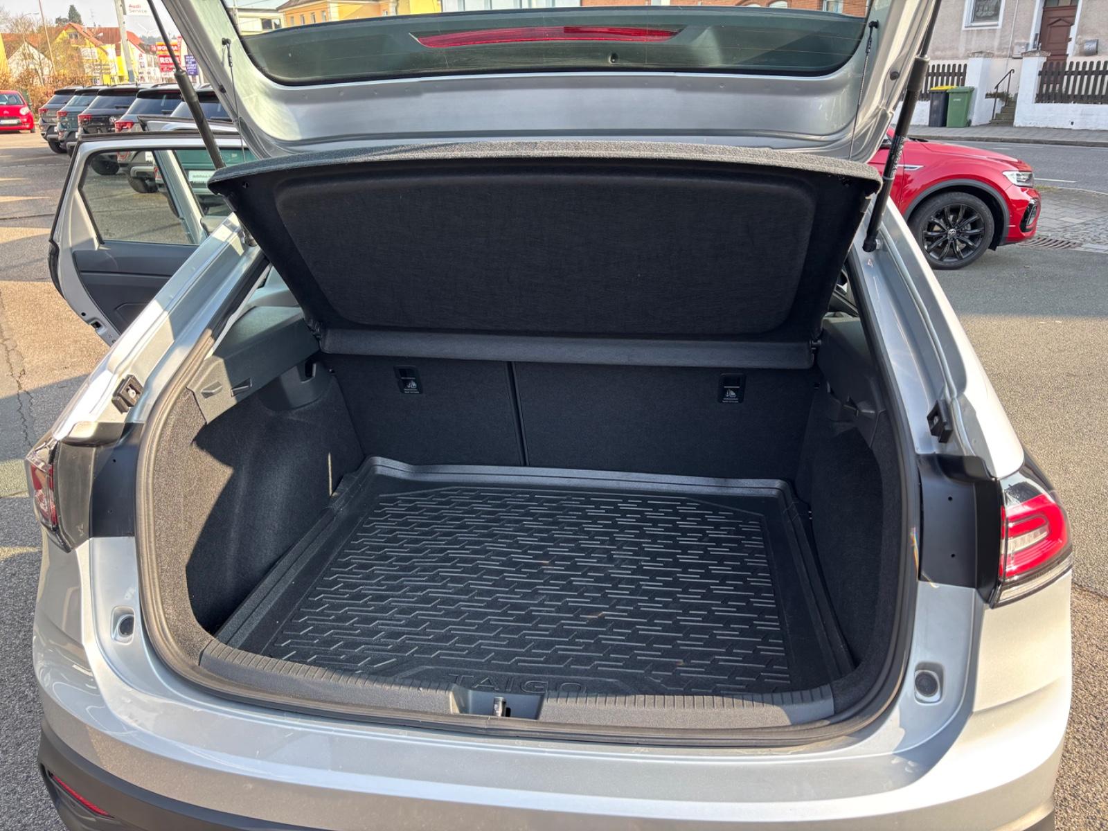 Volkswagen Taigo 1.0 TSI DSG Life