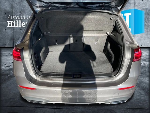 Mercedes-Benz B 180 Sedan