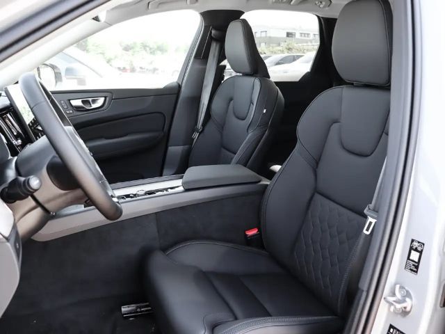 Volvo XC60 AWD Dark Plus