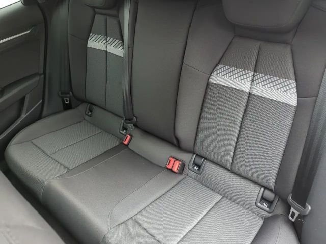 Audi A3 35 TFSI S-Line Sedan Sportback