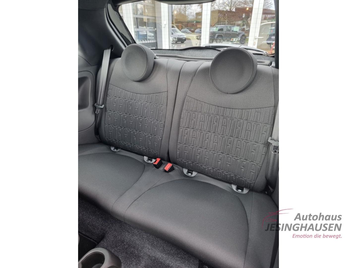 Fiat 500 Mild-Hybrid Hatchback TÜV NEU CARPL NAVI PDC