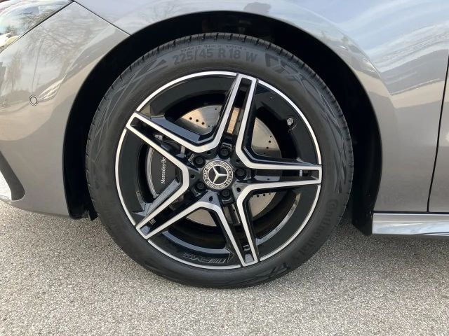 Mercedes-Benz CLA 200 AMG Line CLA 200 d Coupé