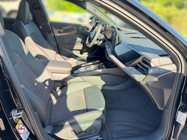 Audi A6 e-tron Avant Quattro