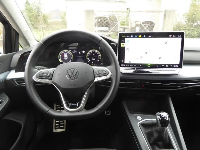 Volkswagen Golf 1.5 TSI Variant