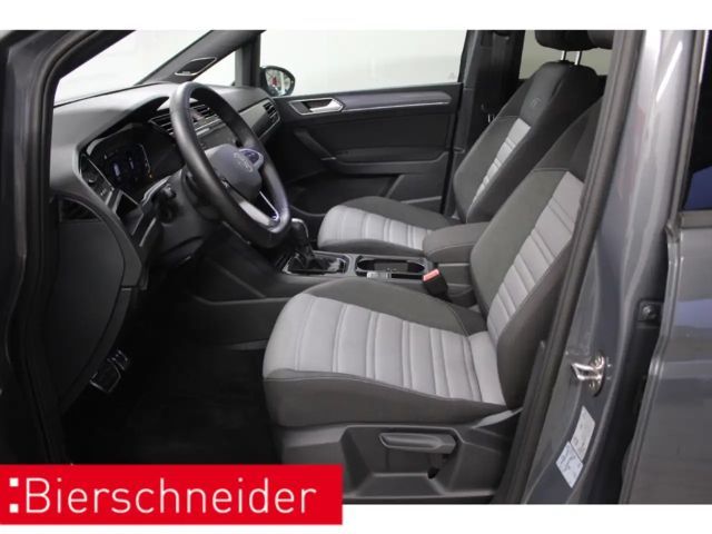 Volkswagen Touran 1.5 TSI DSG R-Line Style