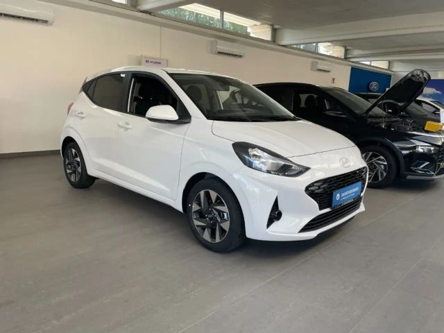 Hyundai i10 GO Plus  MT