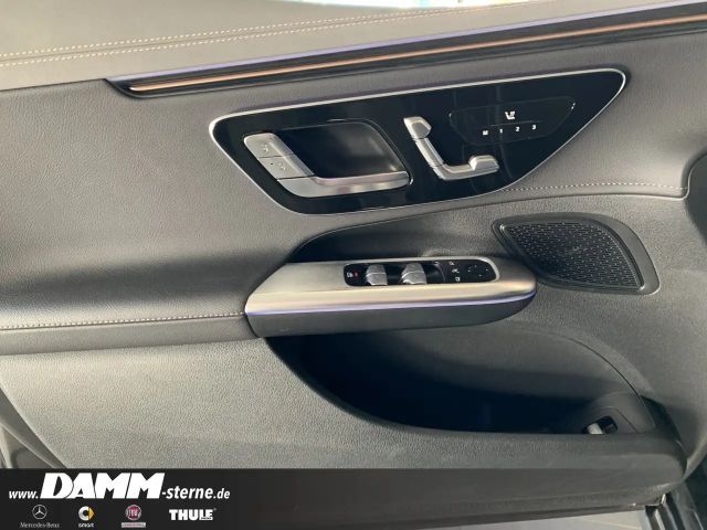 Mercedes-Benz EQE 300 Electric Art Sedan