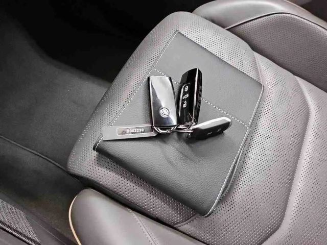 Volkswagen Touareg 4Motion R-Line Style