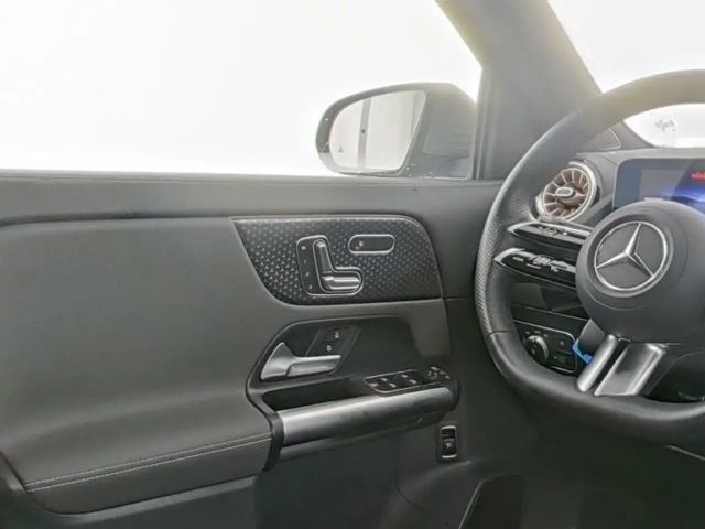 Mercedes-Benz EQA 300 4MATIC