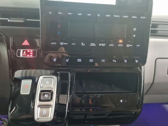 Hyundai Staria 1.6 T-GDi HEV Signatur AT 2xKlima*4xSHZ