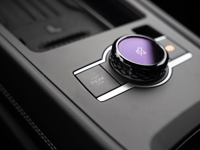 Volkswagen T-Roc 1.5 eTSI DSG R-Line