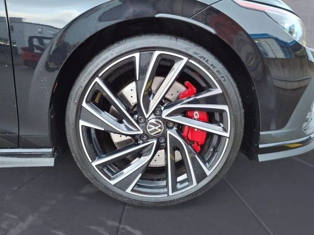 Volkswagen Golf 2.0 TSI DSG GTI