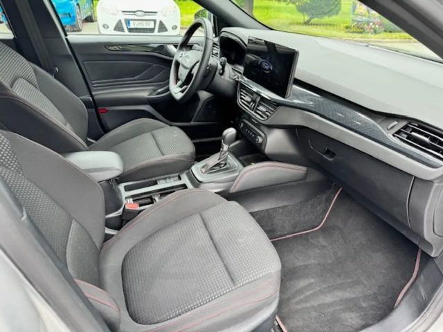 Ford Focus ST Line Wagon