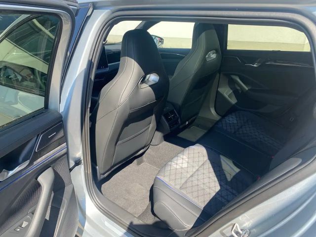 Volkswagen Passat DSG R-Line Variant