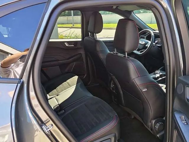 Ford Kuga Plug in Hybrid ST Line X