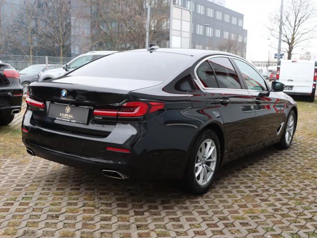 BMW 530 530d Sedan