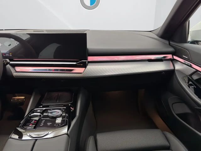 BMW 530 530e Touring