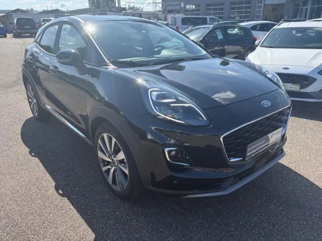 Ford Puma EcoBoost Titanium