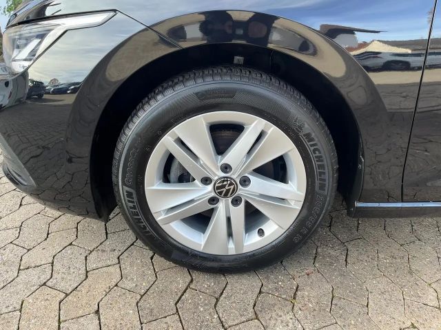 Volkswagen Golf DSG Golf VIII Life Variant