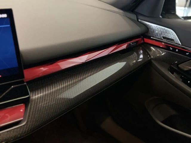 BMW M5 M5*GLASDACH*360°*HUD*MEMORY*B&W*AHK*GARANTIE*VOLL*