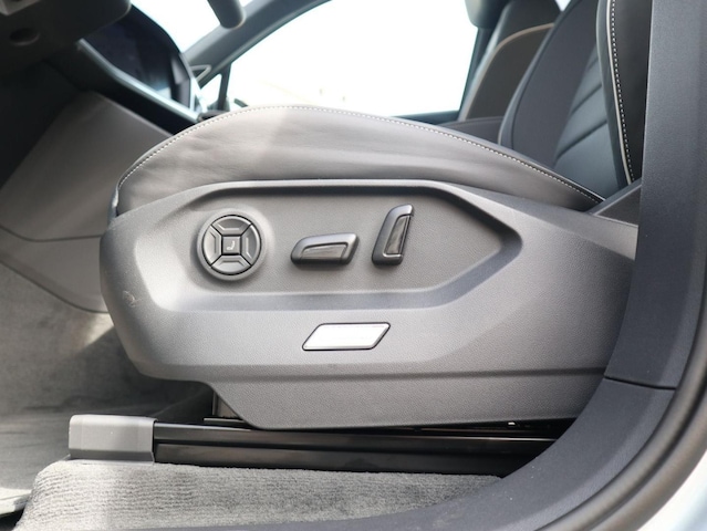 Volkswagen Touareg 4Motion R-Line