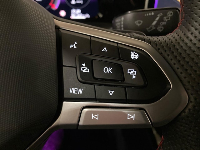 Volkswagen Golf 2.0 TSI Golf VIII