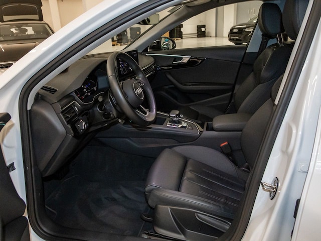 Audi A4 40 TDI Avant S-Line S-Tronic