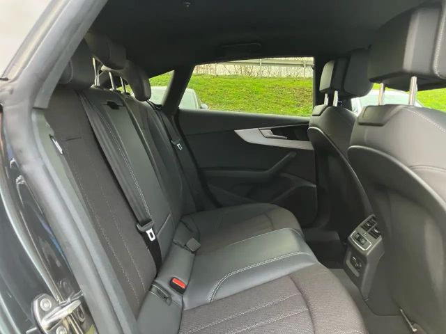 Audi A5 35 TFSI S-Line S-Tronic