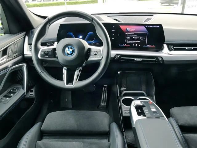 BMW iX1 Drive pro M-Sport xDrive30