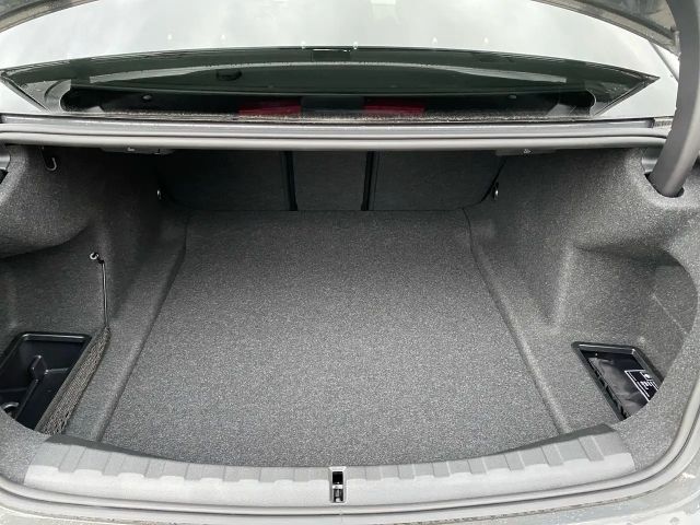 BMW 330 330d M-Sport Sedan xDrive