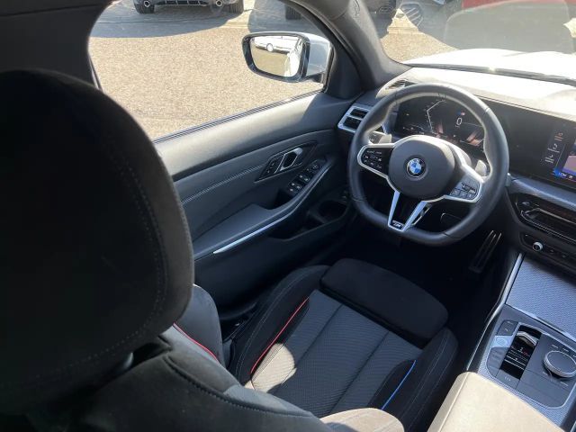 BMW 320 320d M-Sport Touring