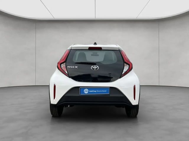 Toyota Aygo X 1.0 VVT-i Hatchback Play S-CVT