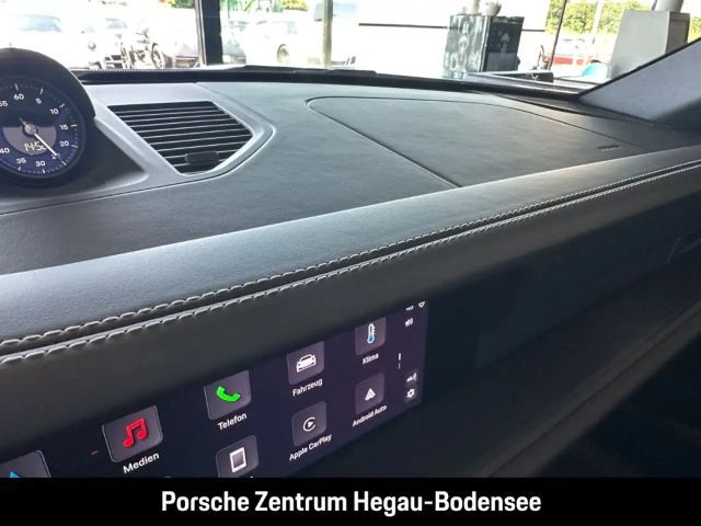 Porsche 992 Cabrio Carrera GTS