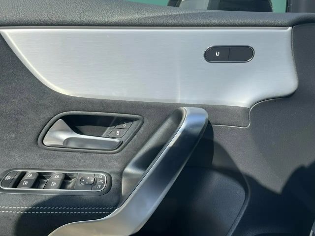 Mercedes-Benz A 200 AMG Line