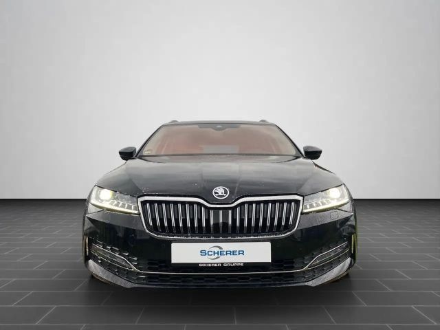 Skoda Superb 2.0 TDI Combi