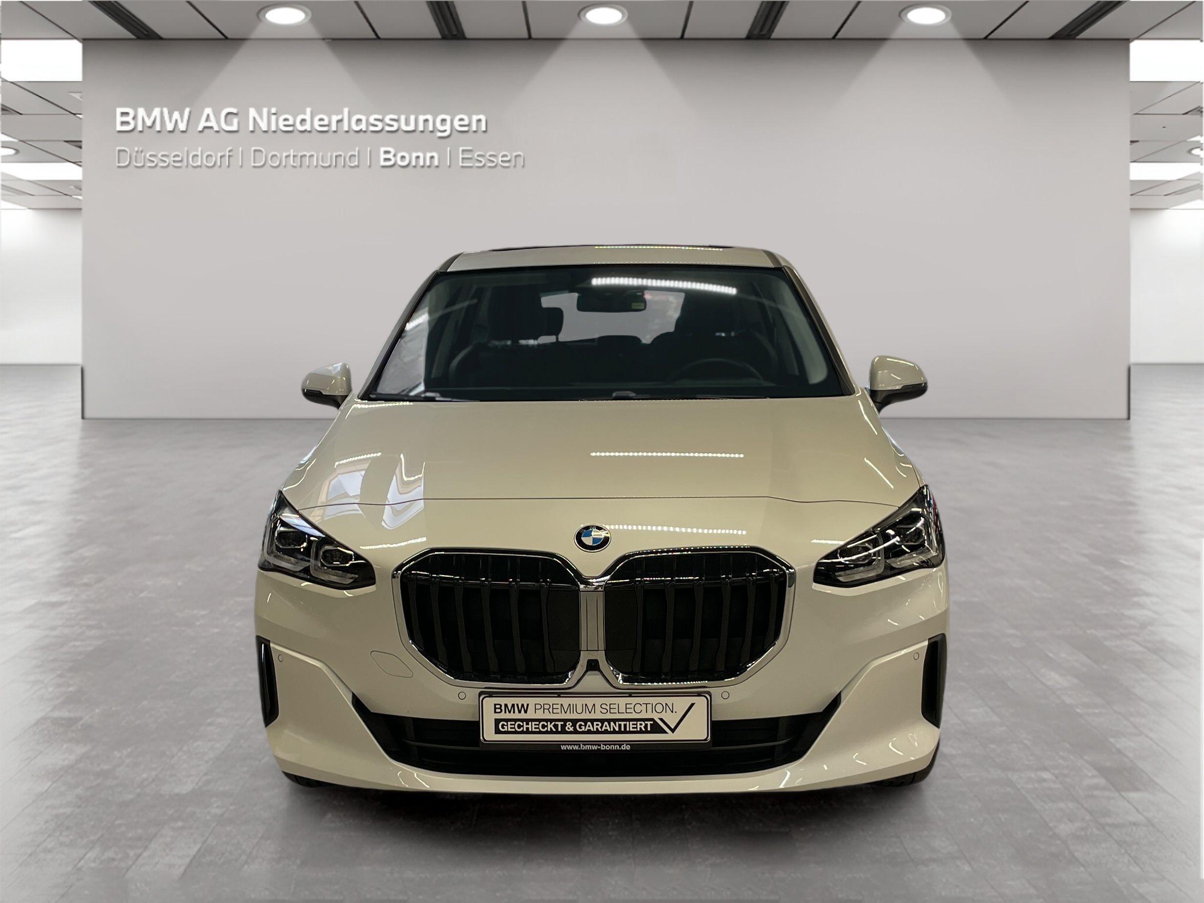 BMW 220 220i Active Tourer