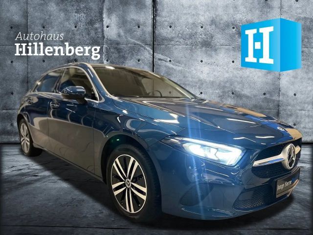 Mercedes-Benz A 250 A 250 e