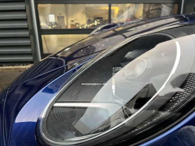 Porsche 992 4S Coupé Targa