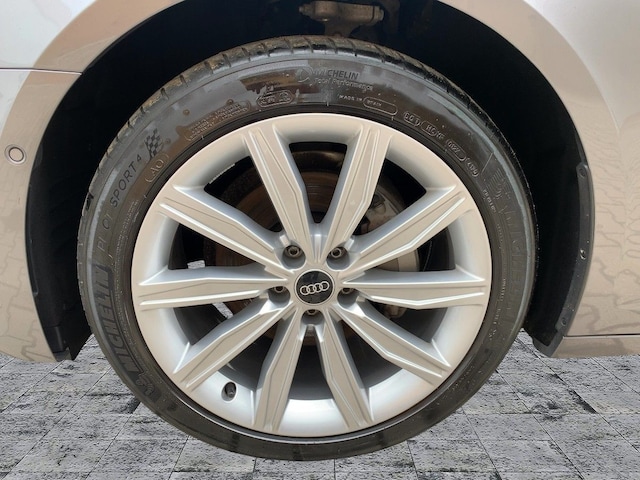 Audi A6 40 TDI Avant S-Tronic