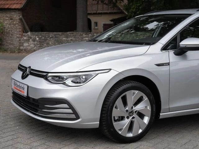 Volkswagen Golf DSG Golf VIII Style Variant