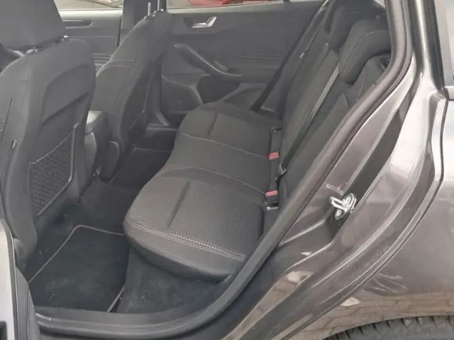 Ford Focus ST Line Wagon