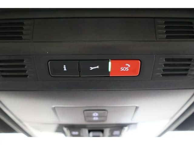 Volkswagen Touran 1.5 TSI DSG R-Line