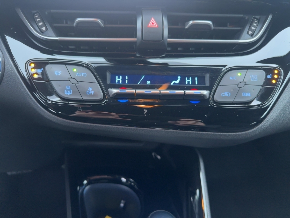 Toyota C-HR 5-deurs Bi-Tone