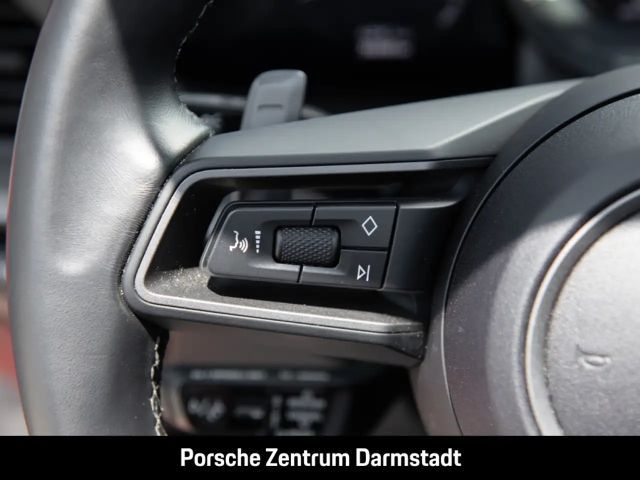 Porsche 992 Cabrio Carrera