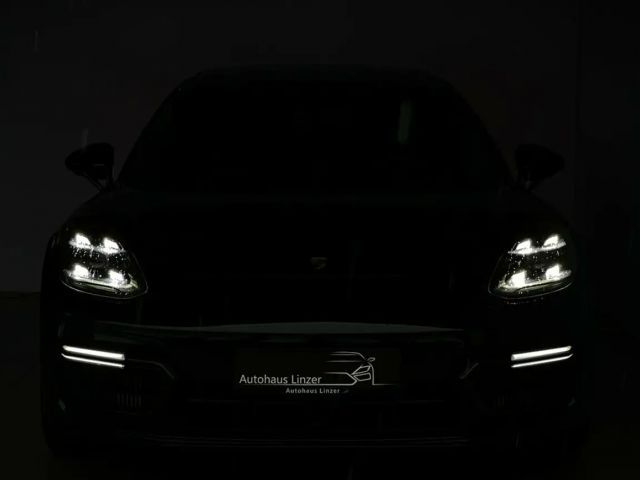 Porsche Panamera 4S